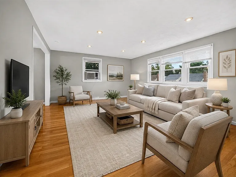67 Brookline St #2 — Photo 2