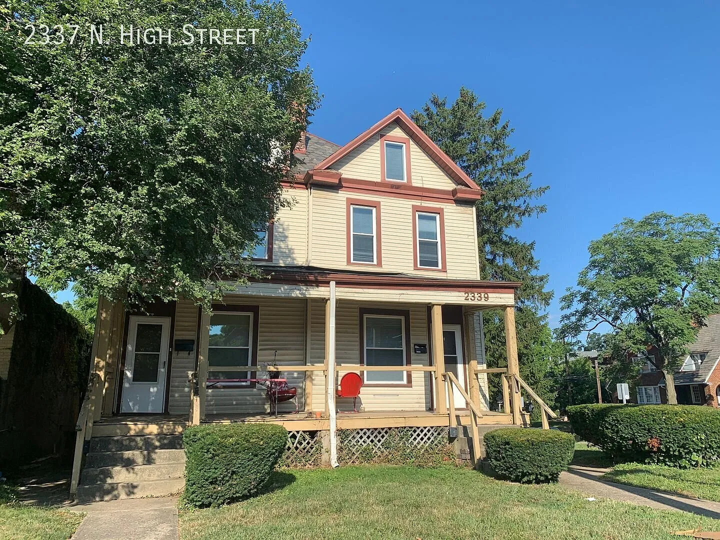 Large 4 Bed 1.5 Bath Right in North Campus - Available FALL 2027 — Photo 1