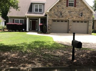 521 Edinburgh Way, Dothan, AL 36305