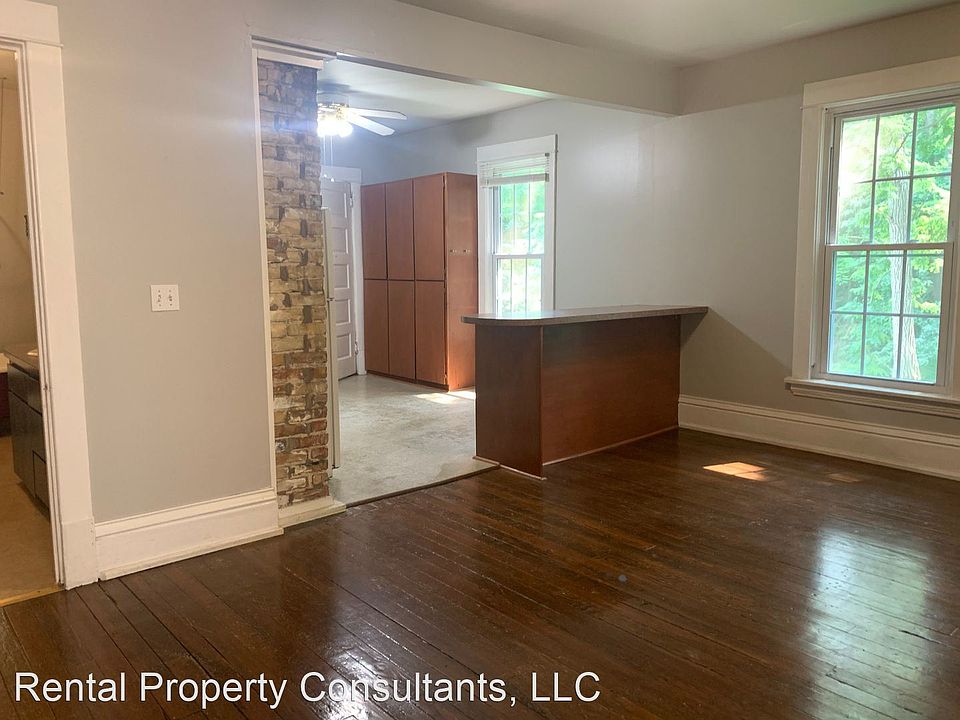 1st image of 162 Grand Ave NE #2
