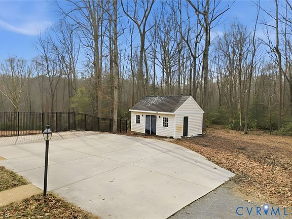 4th image of 2125 Ettington Ln