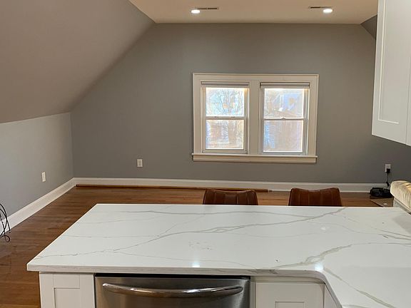 3rd image of 121 Claremont Ave