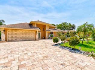 6167 Half Moon Dr, Port Orange, FL 32127