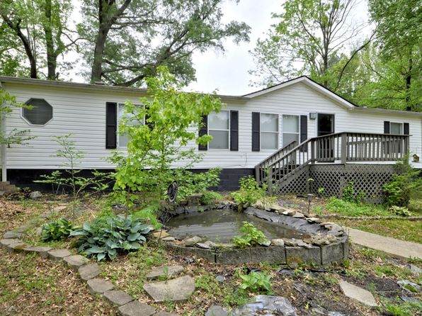 3404 Dover Rd, Woodlawn, TN 37191