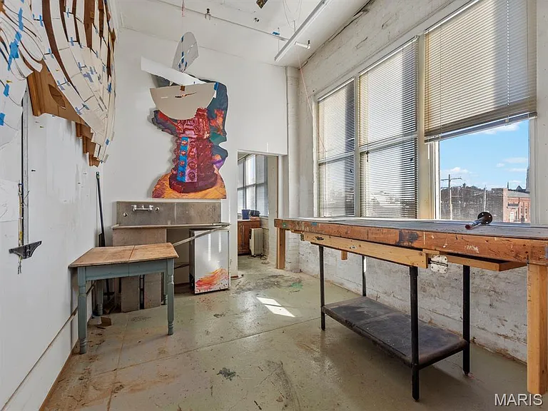 1007 Russell Blvd — Photo 22