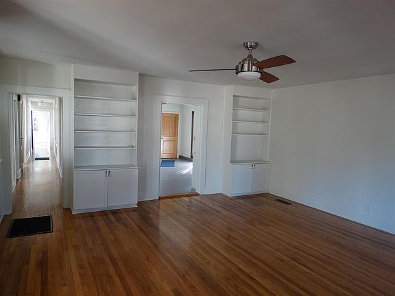 2nd image of 1821 E Lakeview Ave