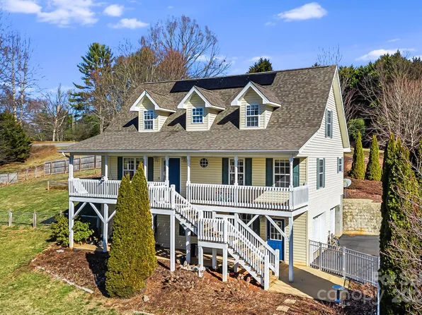 6 Double Brook Dr, Weaverville, NC 28787