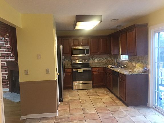 5th image of 2936 Steamboat Dr