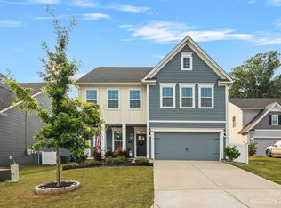 3961 Lake Breeze Dr, Sherrills Ford, NC 28673