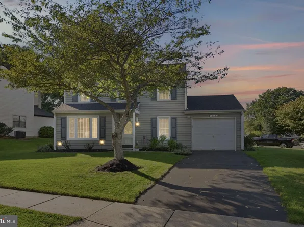 316 Stormfield Dr, Harleysville, PA 19438