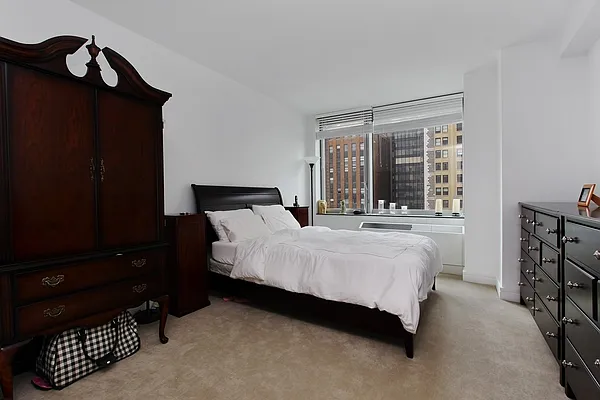 Sold by Corcoran | media 1