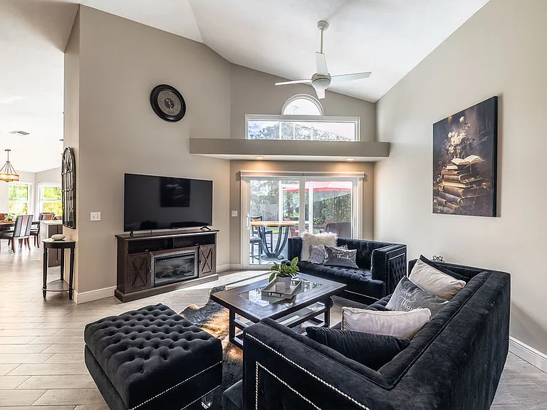 9330 Seagrape Dr — Photo 5