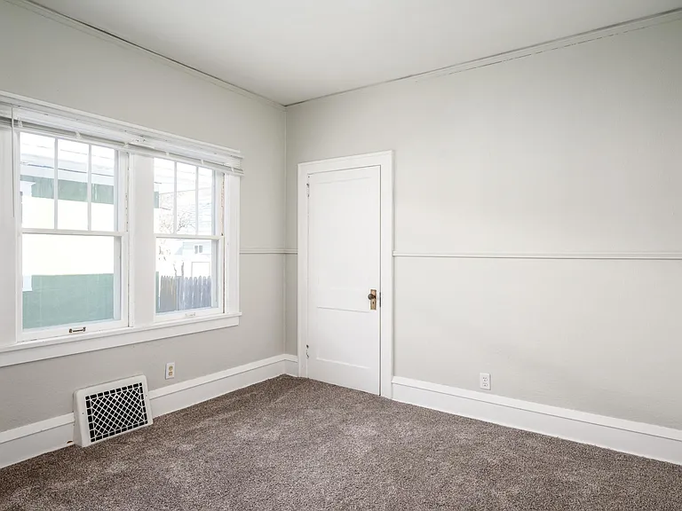 417 River St — Photo 4