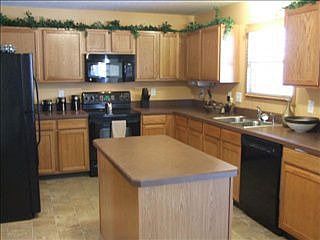 3rd image of 622 Caffrey Ct E