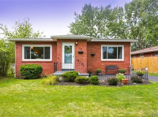 20 Carmen Rd, Amherst, NY 14226