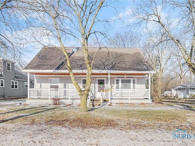 602 Sand Ridge Rd, Bowling Green, OH, 43402