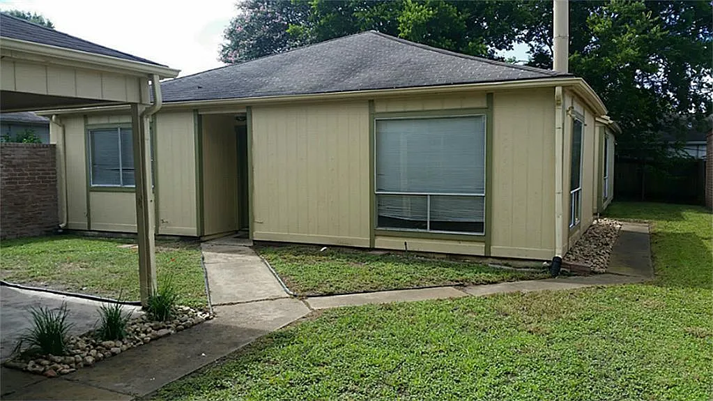 Building Photo - 16210 Olive Glen Dr
