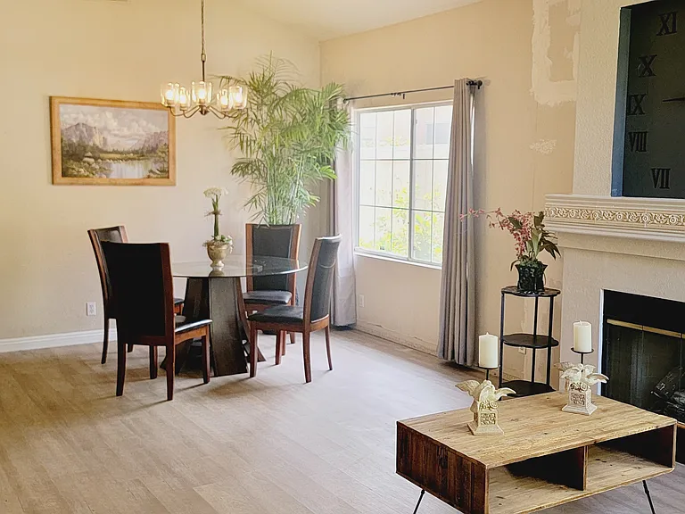 Shoreline Dr — Photo 24
