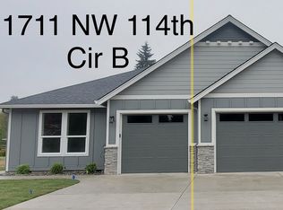 1711 NW 114th St #B, Vancouver, WA 98685