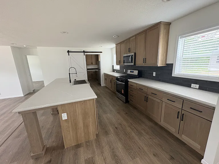 8241 W Cygnes Cir — Photo 3