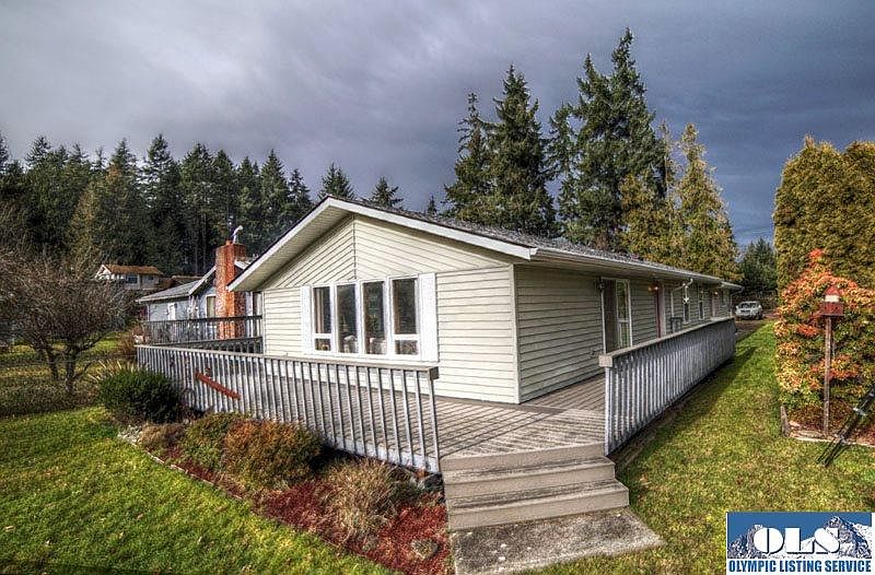 1st image of 1016 W Lauridsen Blvd