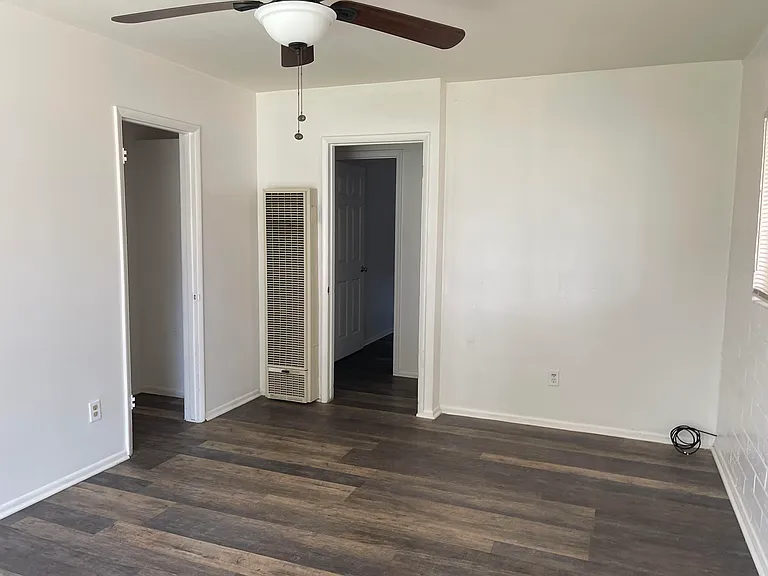 934 Jackson St — Photo 6