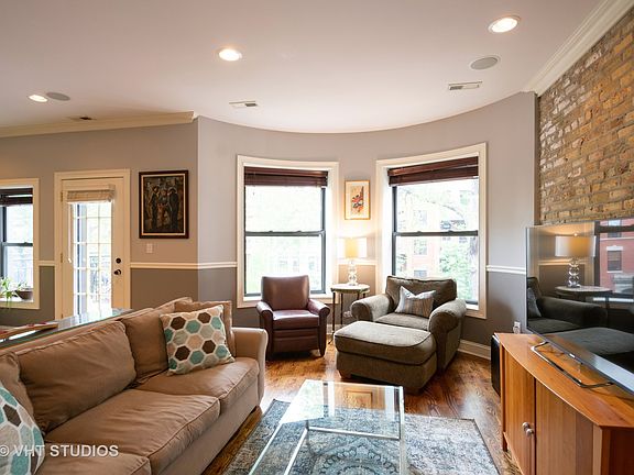 3rd image of 5219 N Winthrop Ave APT 3N