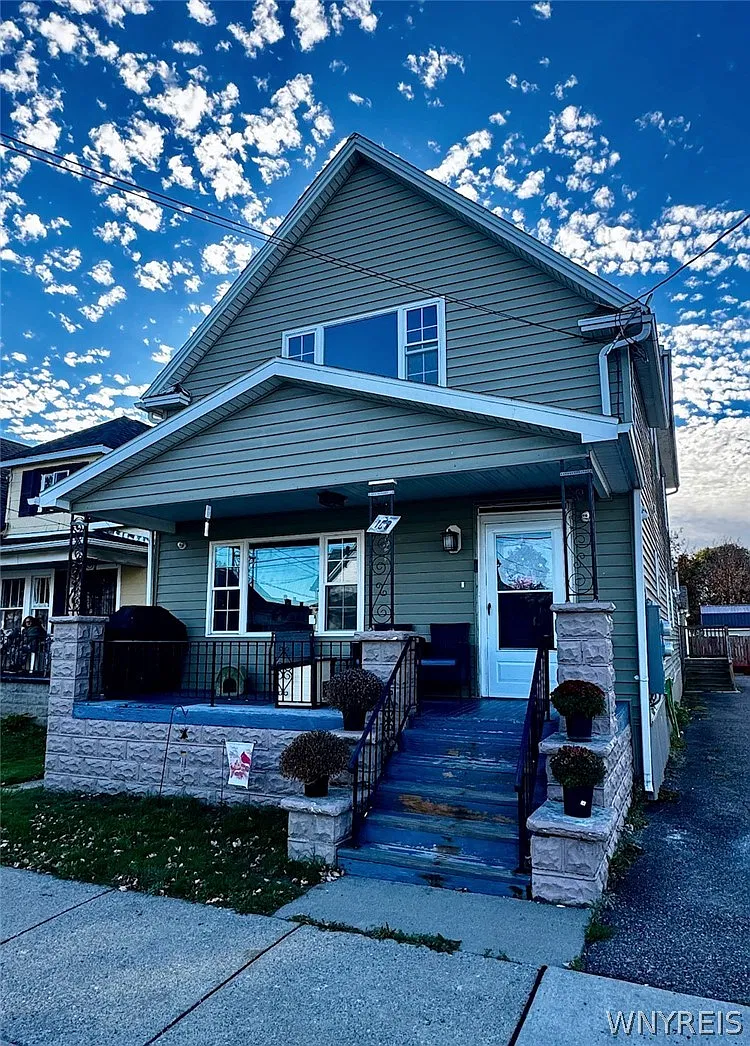 2 bed, 2.0 bath, 900 sqft, $1,100 — Photo 1