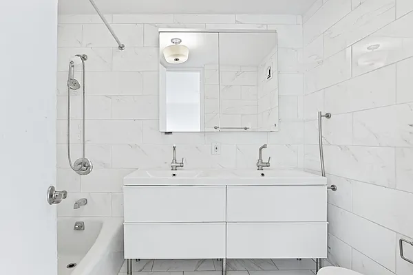 Rented by Pinnacle City Living | media 22