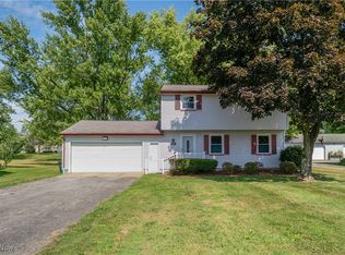 9897 Struthers Rd, New Middletown, OH 44442