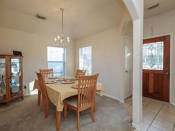 4th image of 19115 Hemington Cir