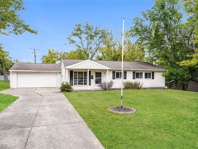 25165 Sandhurst Rd, Bedford Heights, OH, 44146