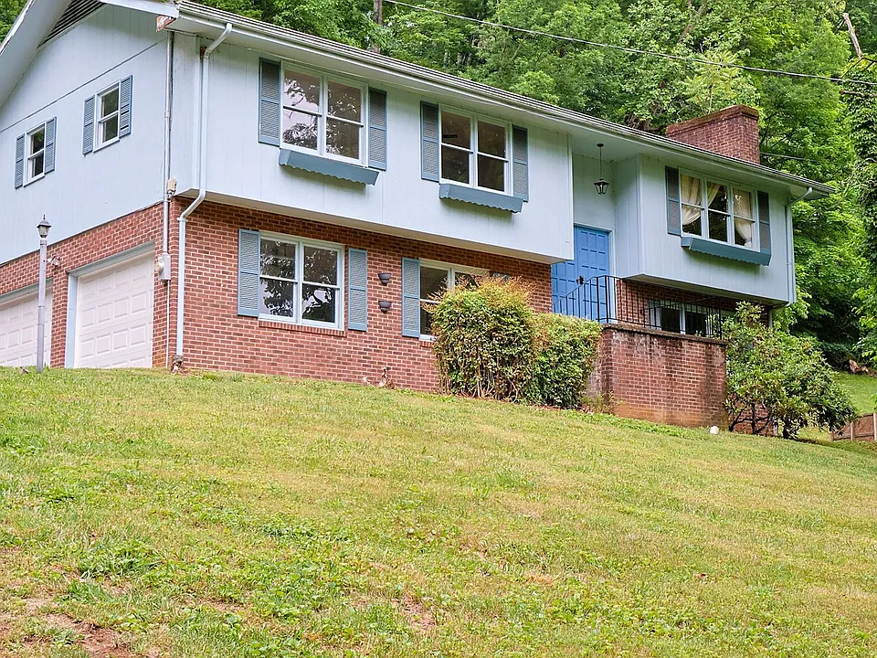 205 Tamassee Dr