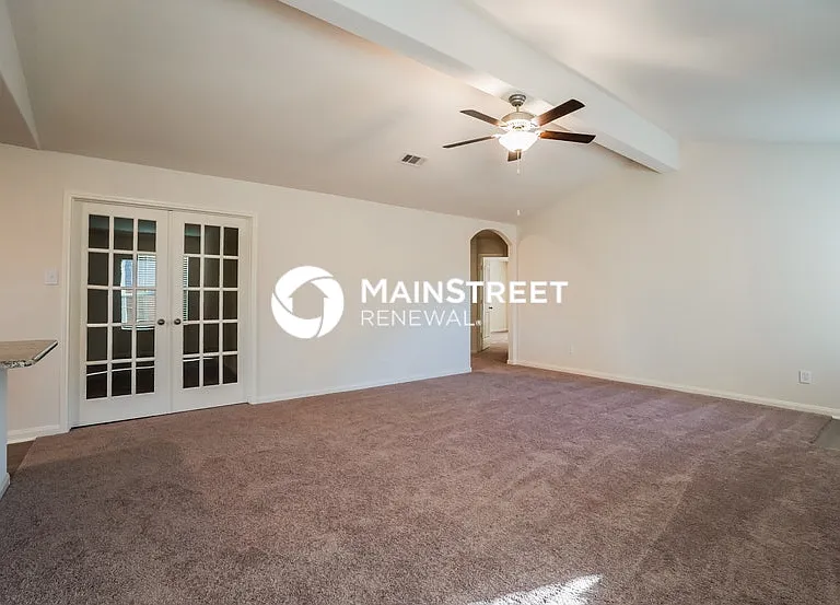 21051 Titian Dr — Photo 4