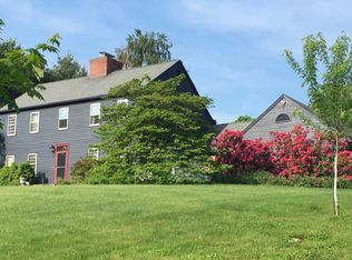 4 Overlook Dr, Newtown, CT 06470