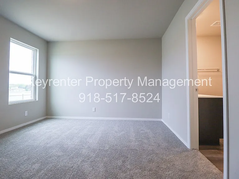 1327 E Honolulu Pl — Photo 24