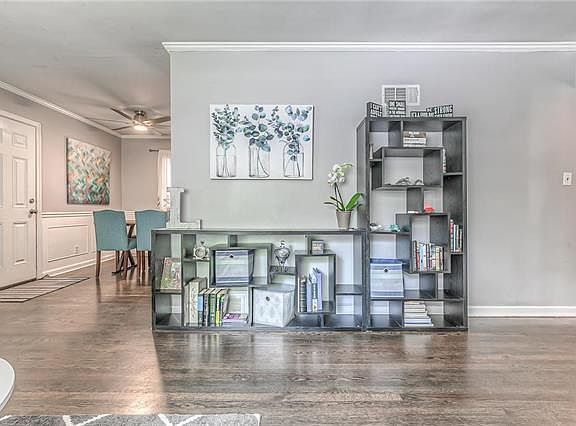 5th image of 8724 Maiden Ln