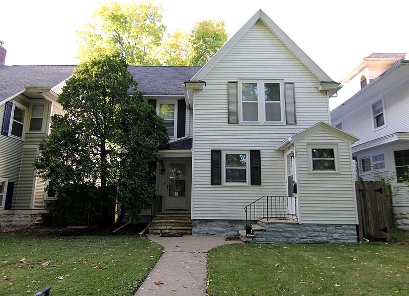 Front View of Home
