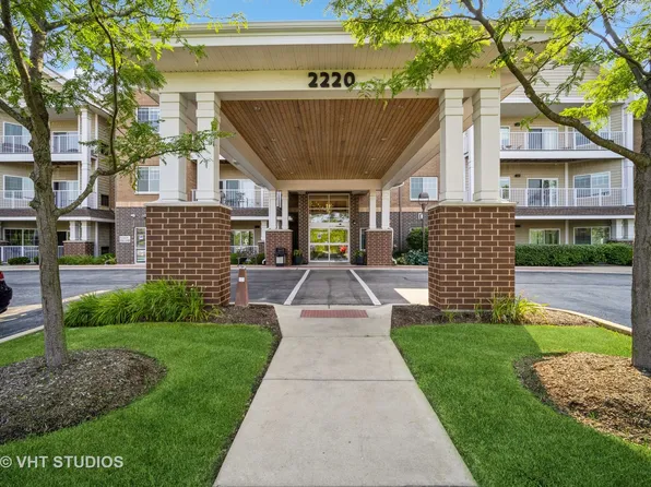 2220 Founders Dr APT P102, Northbrook, IL 60062