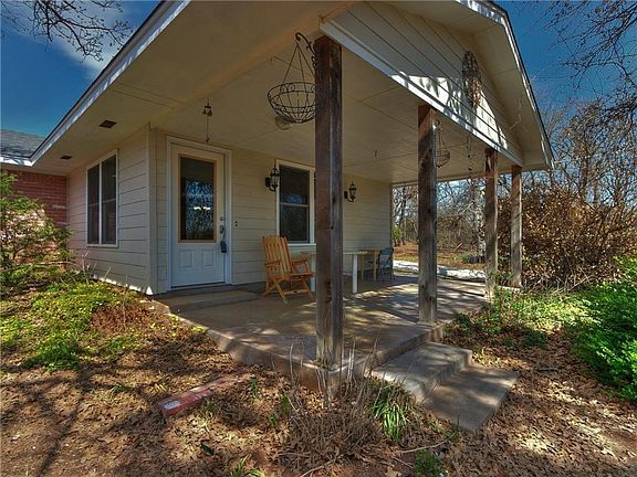 3rd image of 2436 County Street 2985 St