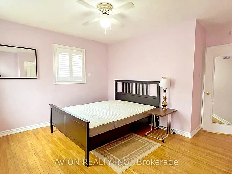 83 Lincoln Green Dr — Photo 17