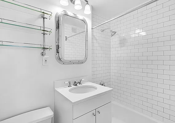 Rented by Mirador Real Estate | media 7