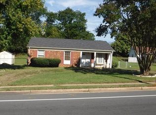 326 W Arrowood Rd, Charlotte, NC 28217