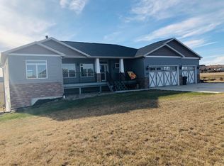 2360 Brome Ln N, Mandan, ND 58554