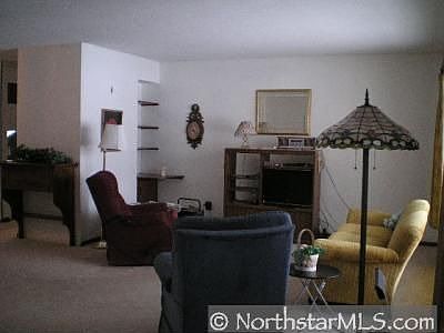 4th image of 1806 Oak Knoll Dr NE