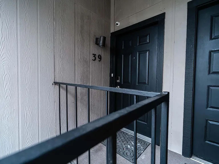 10811 Richmond Ave #39 — Photo 15