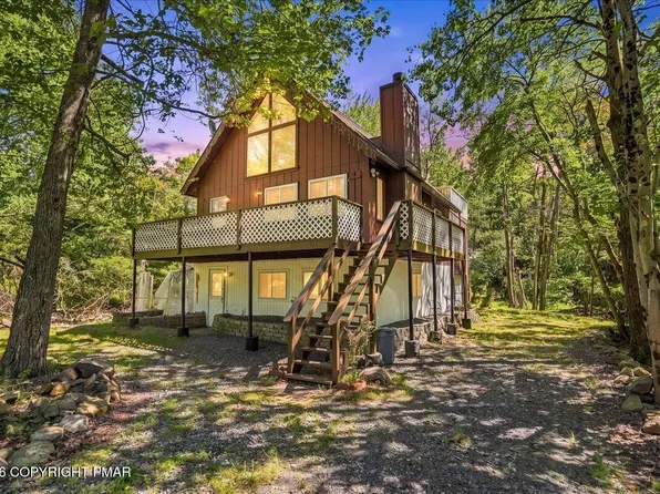 6520 Runnymeade Ln, Tobyhanna, PA 18466
