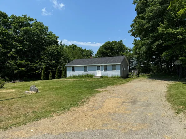 125 Augusta Road, Whitefield, ME 04353