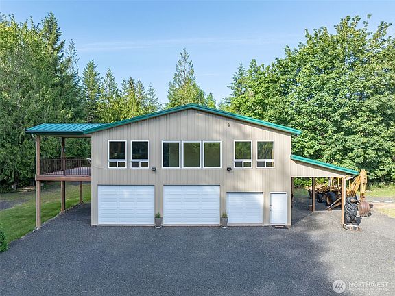 5th image of 227 Cougar Lane