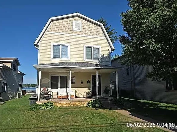 3717 Lake Shore Dr, Bremen, IN 46506